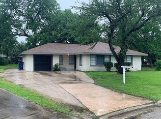 5114 Red Oak Ln, Texas City, TX 77591
