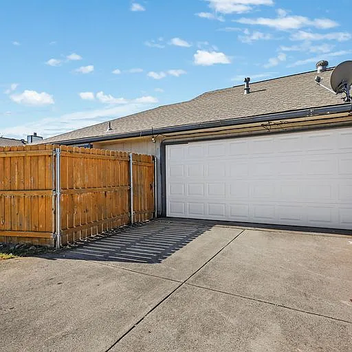 4049 Saint Christopher Ln — Photo 17