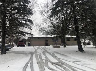 6300 Oriole Dr, Flint, MI 48506