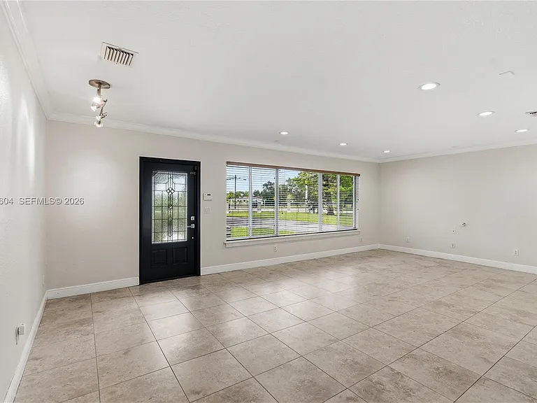 6801 SW 102nd Ave — Photo 44