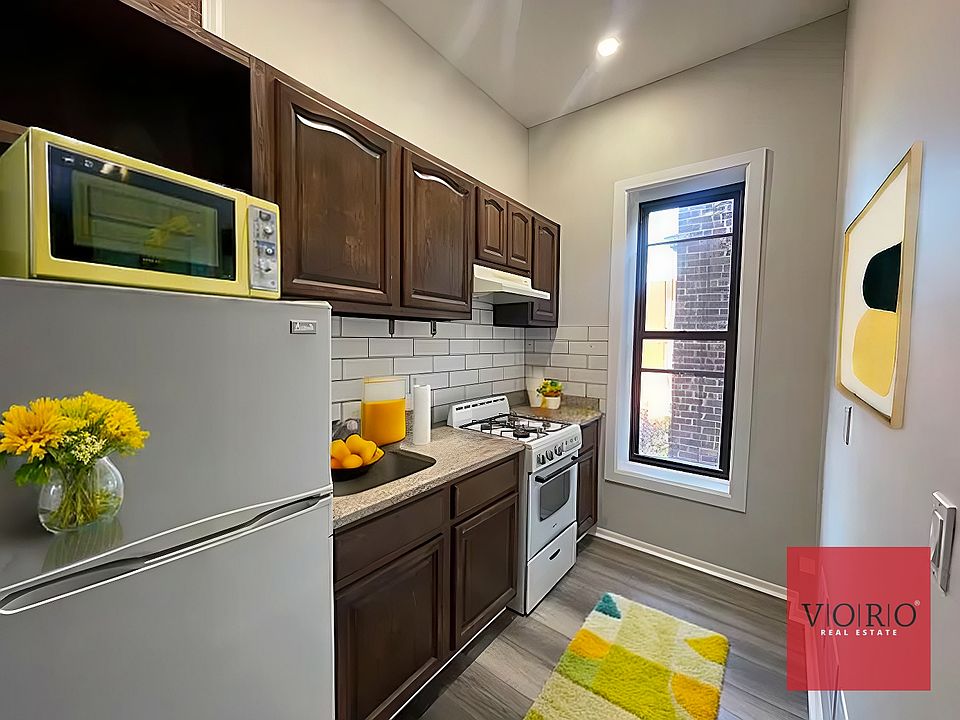 1st image of 32-11 Astoria Blvd N #2
