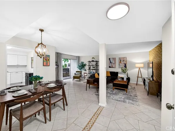 15020 Victory Blvd Unit 104, Van Nuys, CA 91411