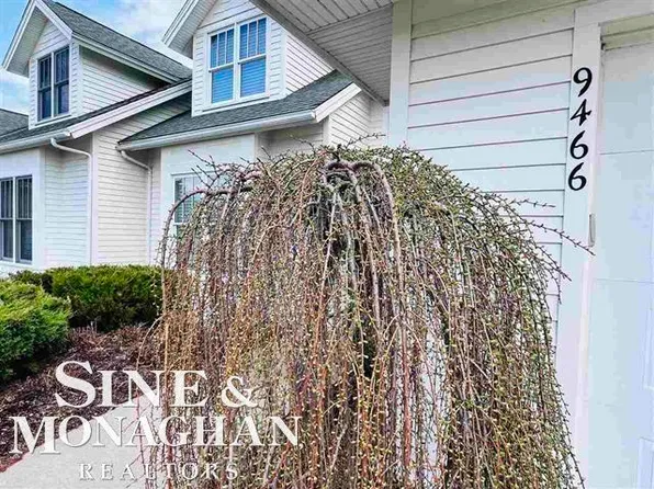9466 Stonebrook, Charlevoix, MI 49720