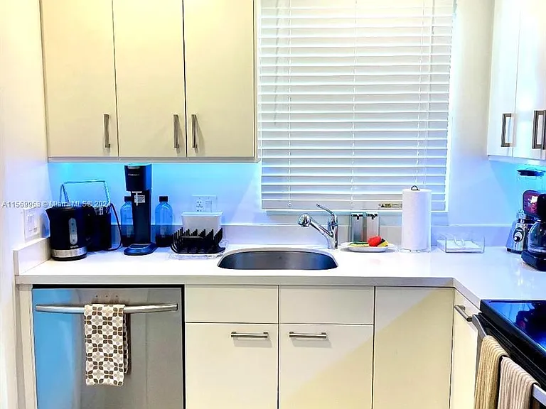 580 Egret Dr #308 — Photo 7