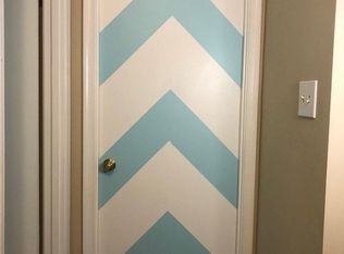 5435 New London Park Dr, Fairfax, VA 22032