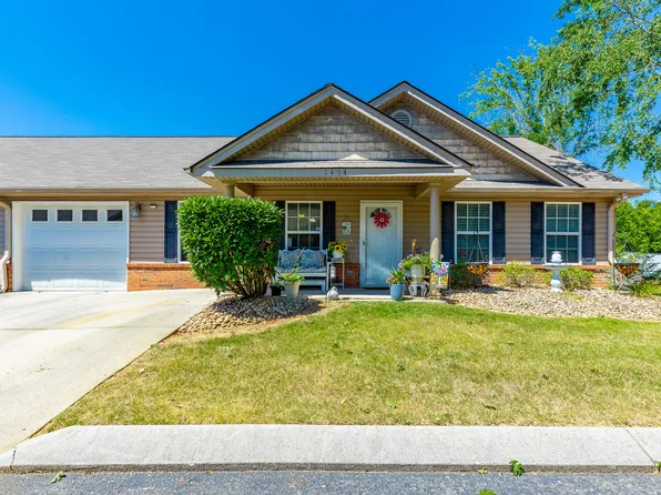 1404 Cedar Creek Dr, Rossville, GA 30741