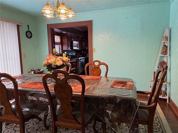 Dining rm
