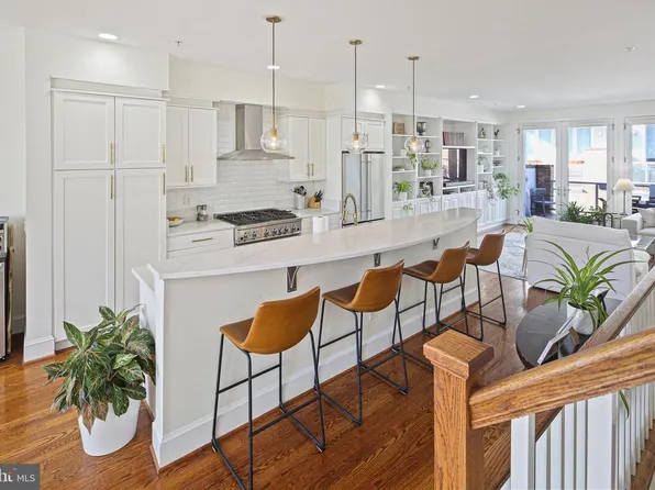 1324 Haubert St, Baltimore, MD 21230