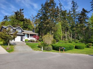 2291 Elger Park Rd, Camano Island, WA 98282