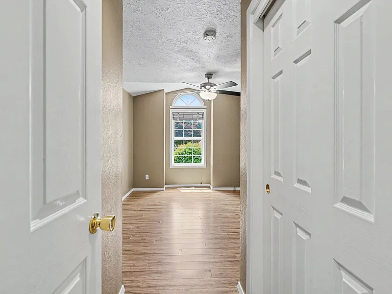 1075 Mildred Ln SE — Photo 26