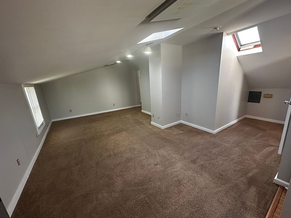 1st image of 86 Frederick St #3