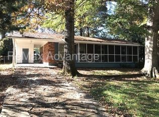 5977 Moss Dr, Forest Park, GA 30297