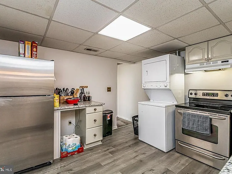 921 S Charles St #2 — Photo 9