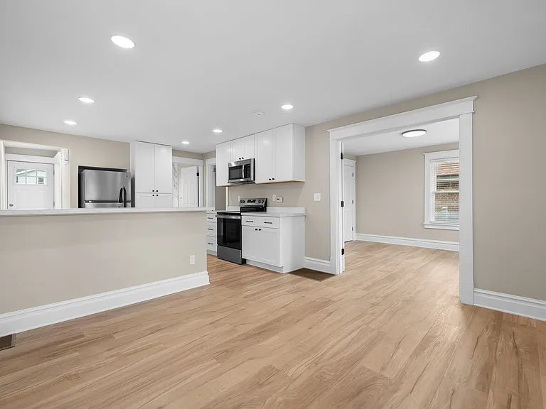 7921 W Bruno Ave — Photo 11