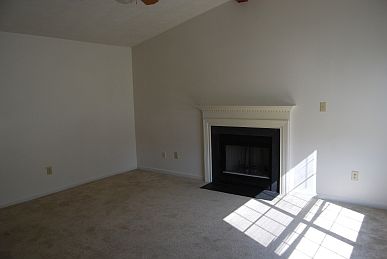 3rd image of 705 Woodnote Ln