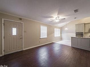 3rd image of 2201 Westover Dr