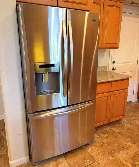 165 Stonegate Cir #B — Photo 5