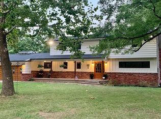 5300 Skyline Rd, Hutchinson, KS 67502
