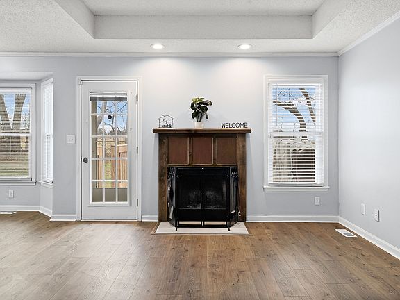 5th image of 3208 S Senseney Cir