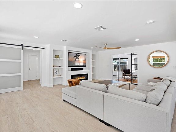 3rd image of 12994 SE Papaya Street
