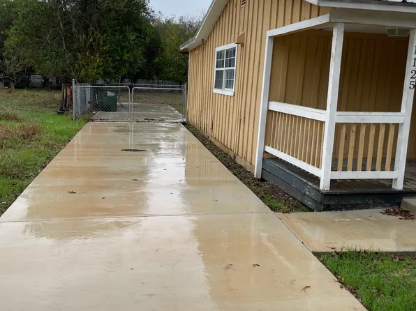 1125 Gravel St, San Marcos, TX 78666