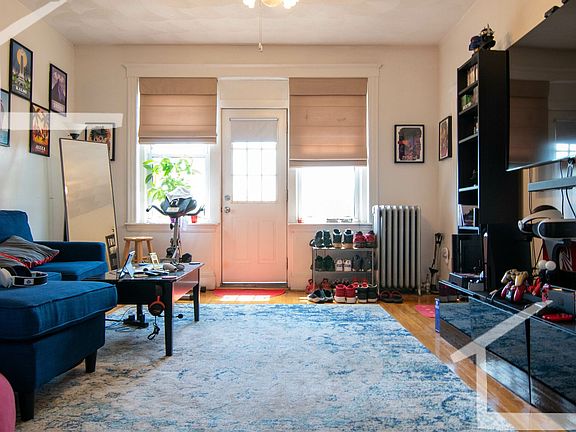 4th image of 39 Mount Hood Rd APT 10