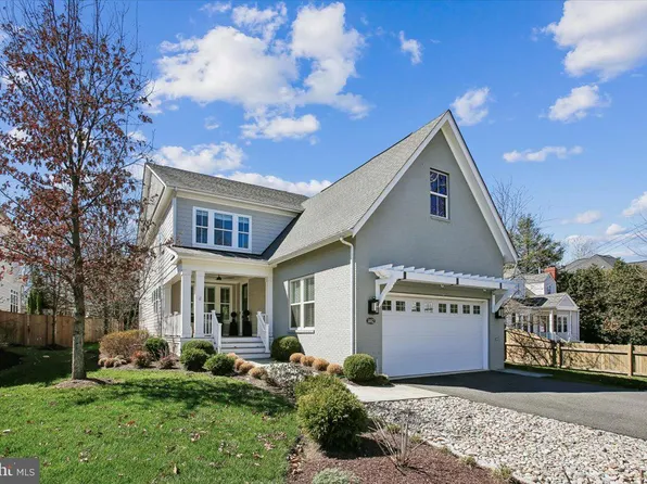 1462 Spring Vale Ave, Mc Lean, VA 22101