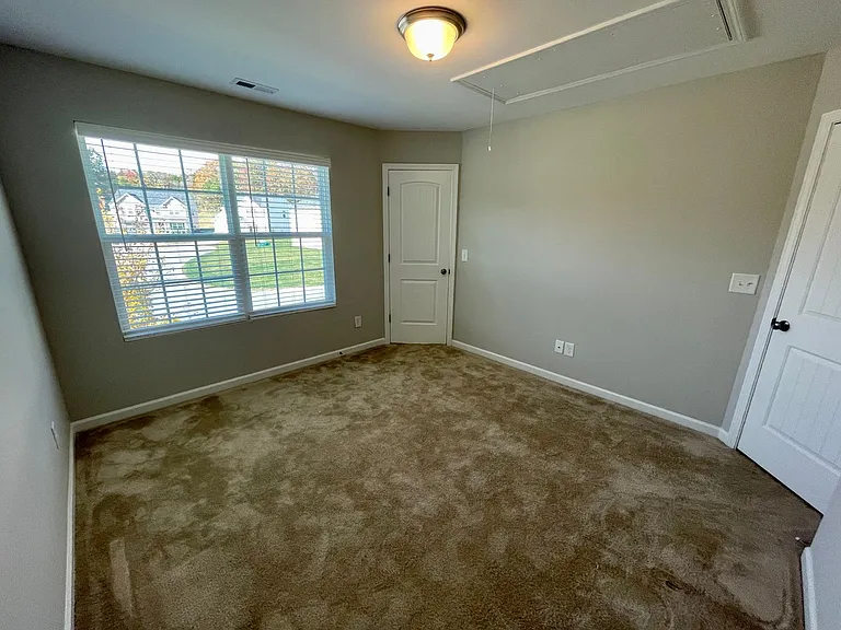 1950 Rubywood St — Photo 38