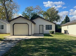 3713 Parkhill Ave, Fort Wayne, IN 46805