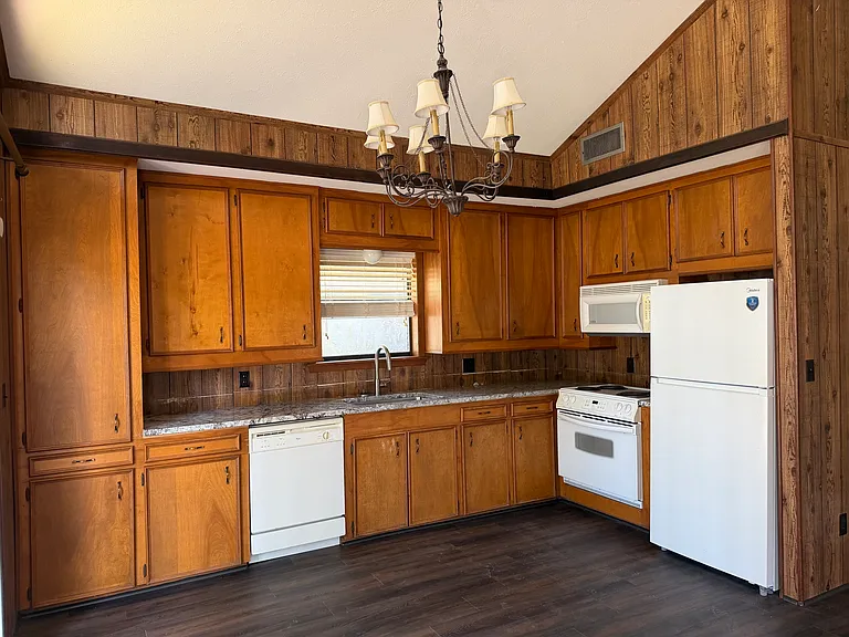 3627 Rifle Rd — Photo 5