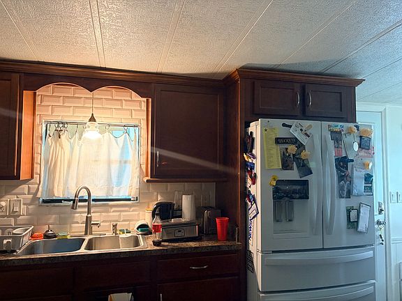 5th image of 5390 A 16 Hart Rd #A-16
