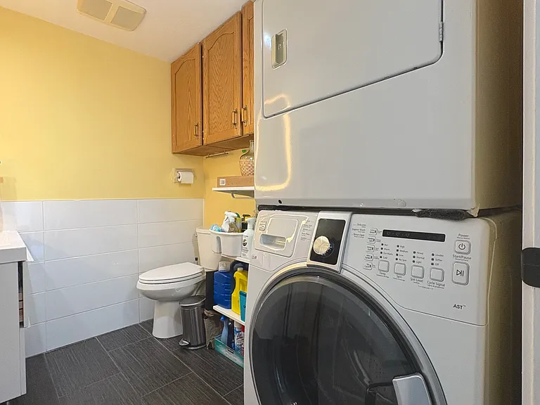 7140 Barnet Rd #201 — Photo 12