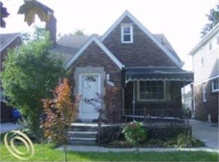853 Moran Ave, Lincoln Park, MI 48146