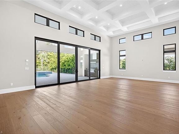 5th image of 2055 Cambridge Park DR