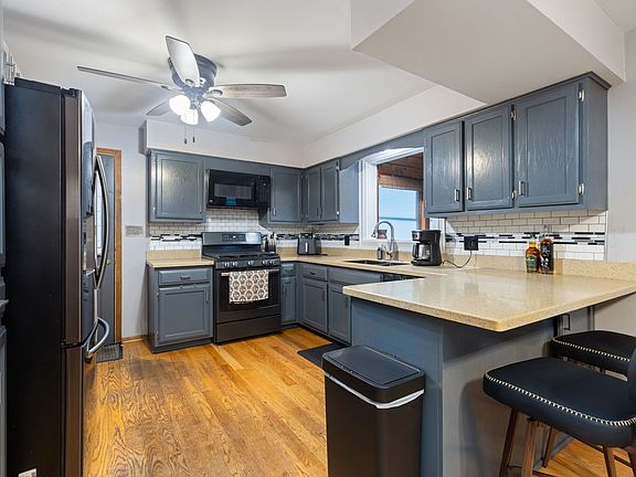 4th image of 2424 Hel Mar Ln