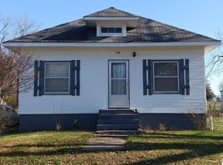 314 Lindsey St, Versailles, IL 62378