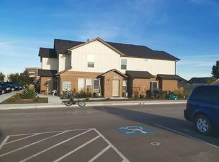 4822 Continental Ln #104, Caldwell, ID 83607
