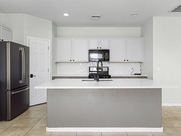 591 Kitchen-Island_08092022