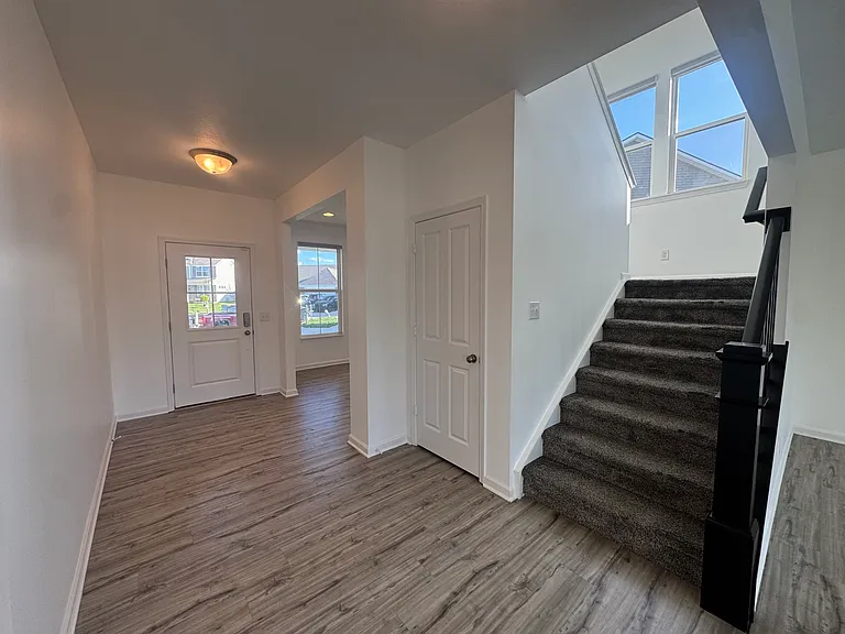 1296 Wood Thrush Ct — Photo 8