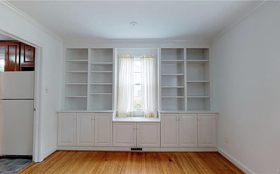 5th image of 1401 Landis Dr