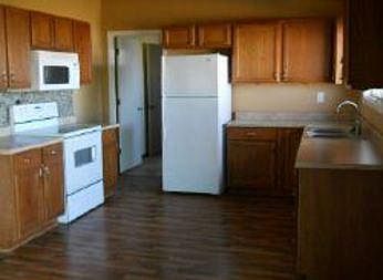 3rd image of 710 W Kimble Dr