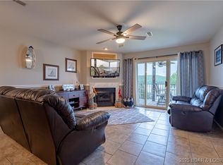 549 Park Place Dr #2D, Kaiser, MO 65047
