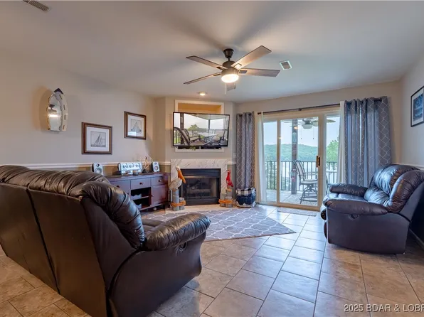 549 Park Place Dr #2D, Kaiser, MO 65047