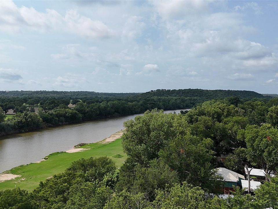 2nd image of 218 Kickapoo Trl #2