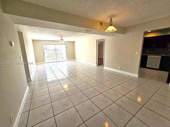 5th image of 642 NW 13th St #310