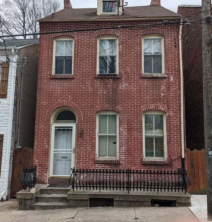 640 Saint Joseph St