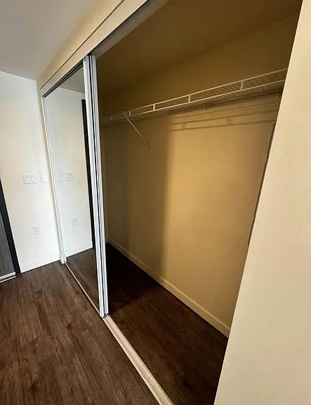 2619 Hastings St E — Photo 12