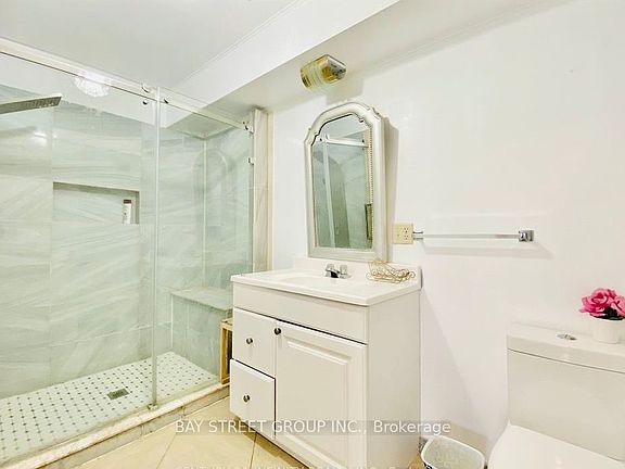 4th image of 128 Stevenson Rd S Floor 2
