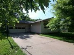 2331 SE Madison St, Topeka, KS 66605