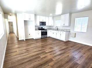 633 W Fir Ave, Oxnard, CA 93033